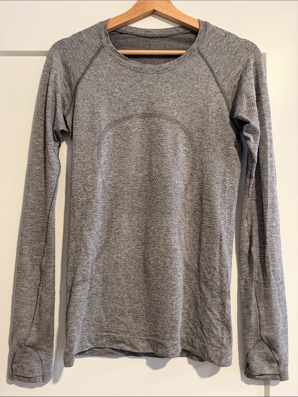 Women’s Lululemon Swiftly Tech Long-Sleeve Shirt